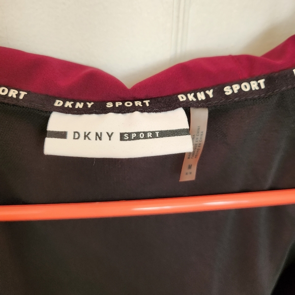 DKNY windbreaker - Picture 3 of 6